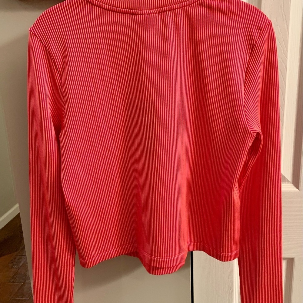 Nike Air Mock Neck Long Sleeve NWT - M - Picture 6 of 8